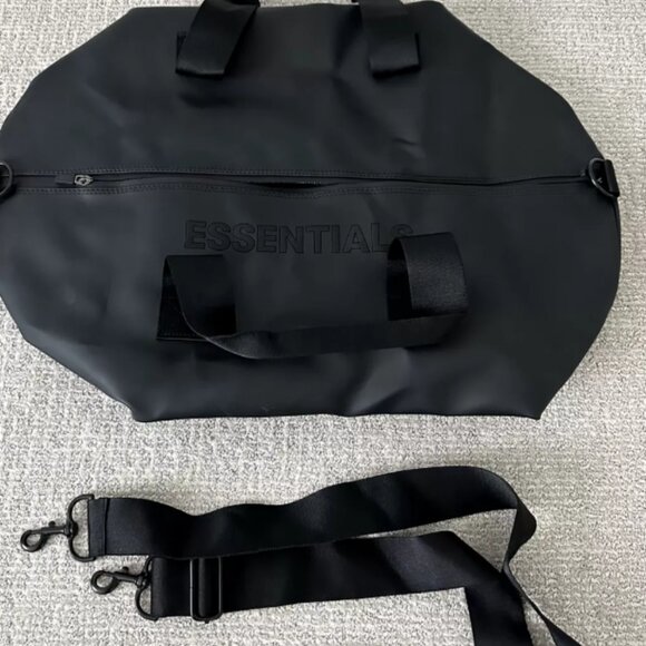 Essentials Fear of God Duffle Bag - Picture 5 of 6
